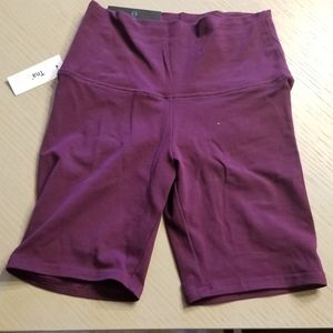 Aritzia bike shorts
